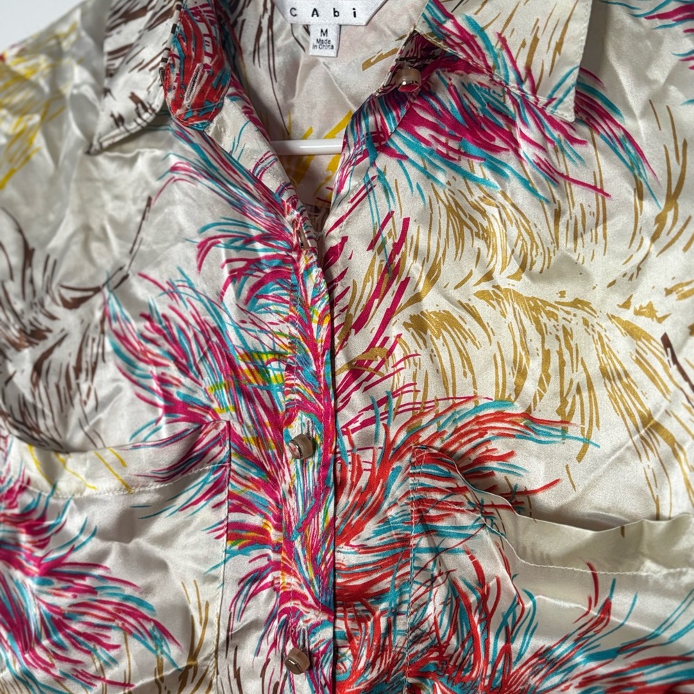 Tropical Sleeveless Button-Up Shirt - Picture 2 of 4